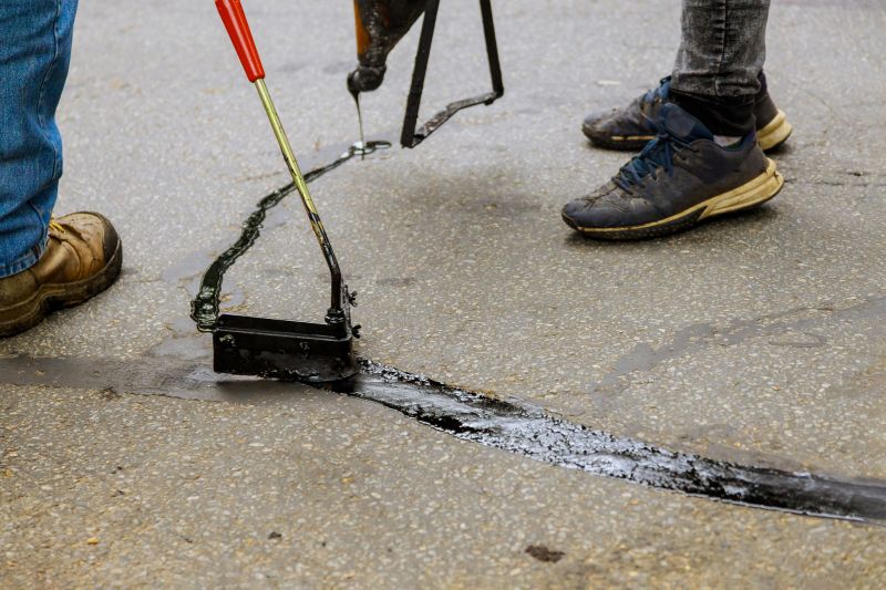 Commercial Asphalt Sealing in Miami Dade County, FL