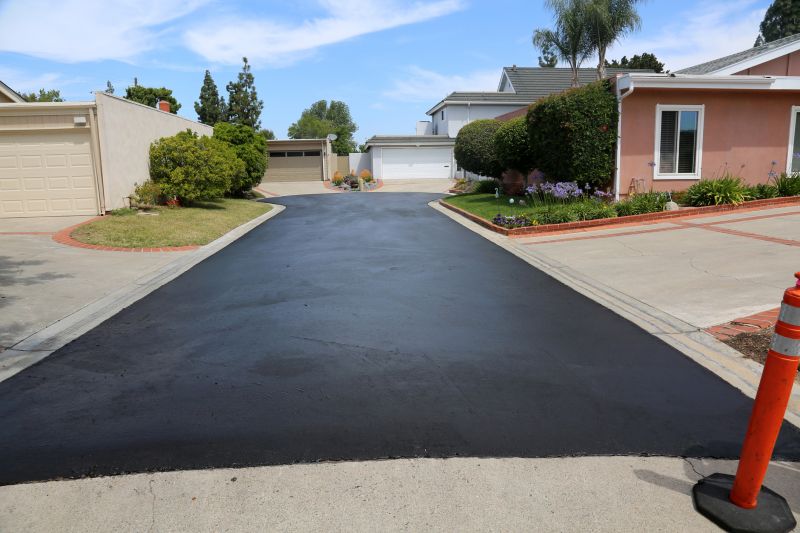 Hot Tar Driveway Sealing in San Antonio, TX